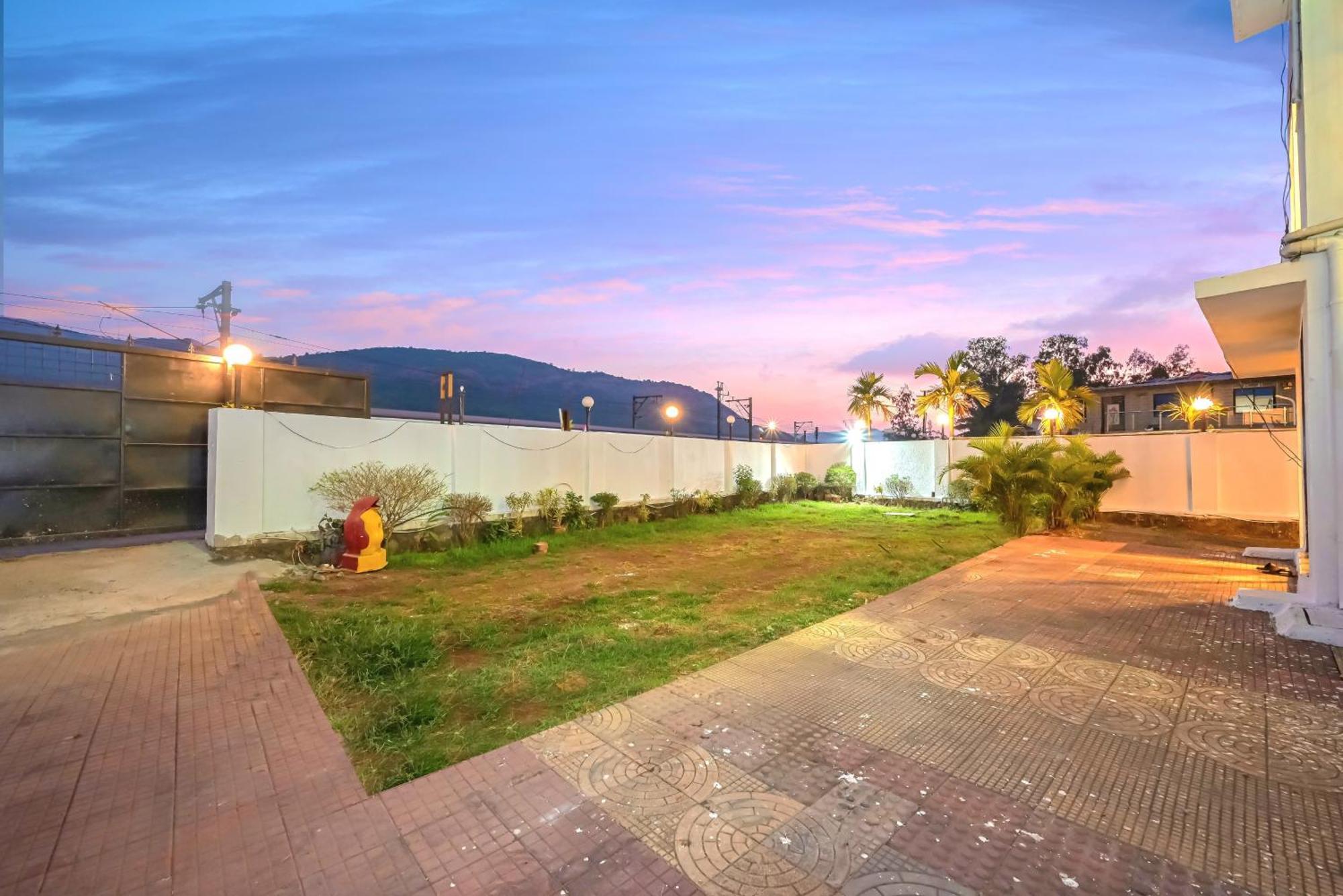 Empyrean Stay II 6Bhk Big Daddy Villa Ll Ac II Pvt Pool II Terrace View II Lux Lonavala Esterno foto