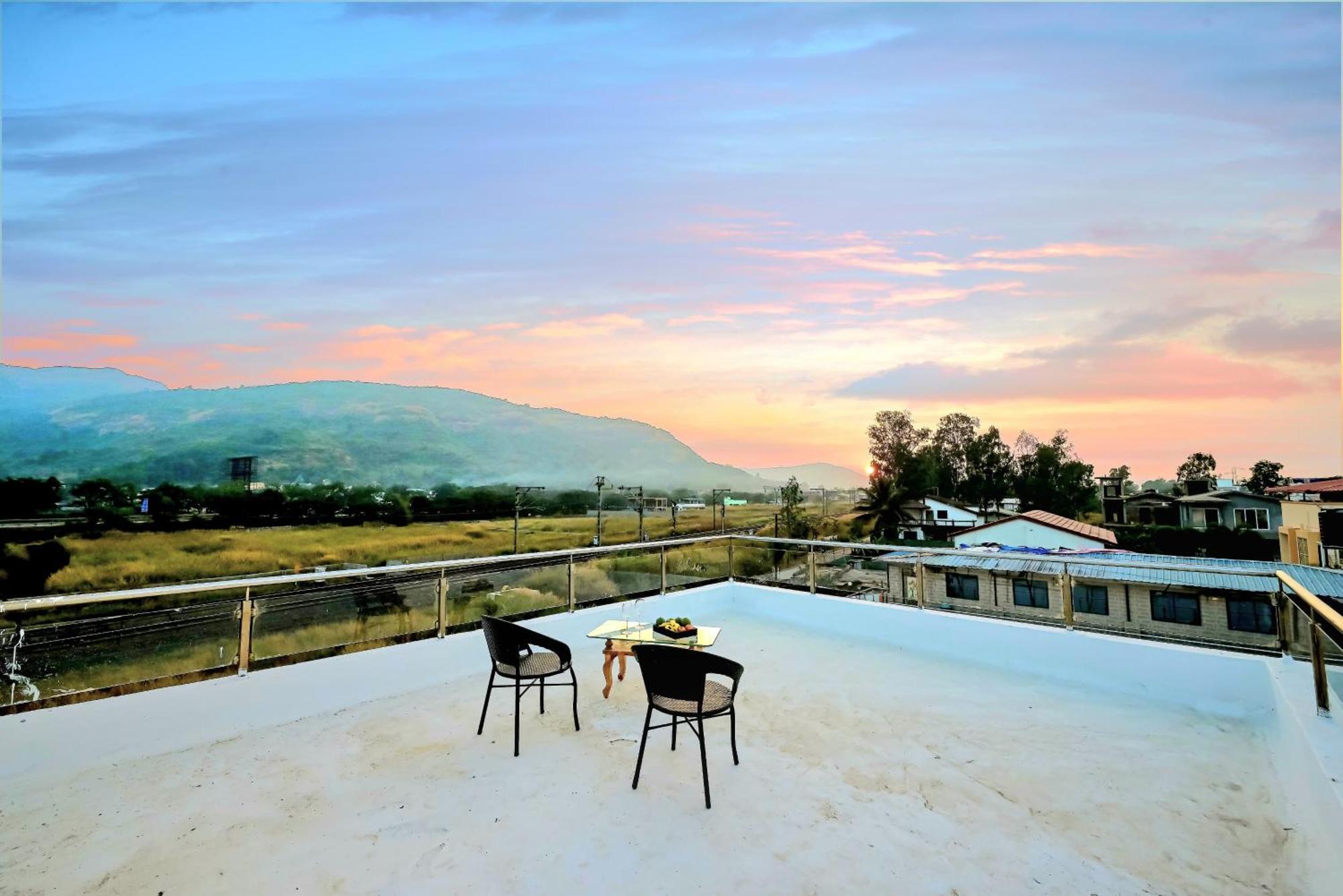 Empyrean Stay II 6Bhk Big Daddy Villa Ll Ac II Pvt Pool II Terrace View II Lux Lonavala Esterno foto